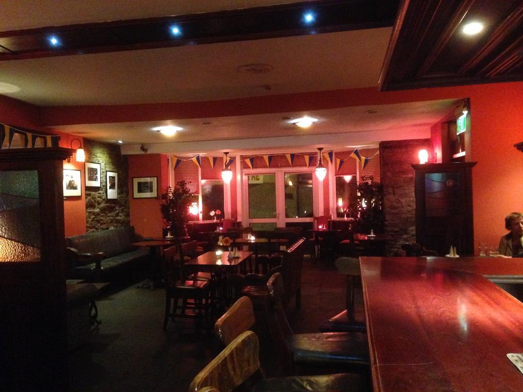 Myles Creek Hotel Kilkee Eksteriør billede